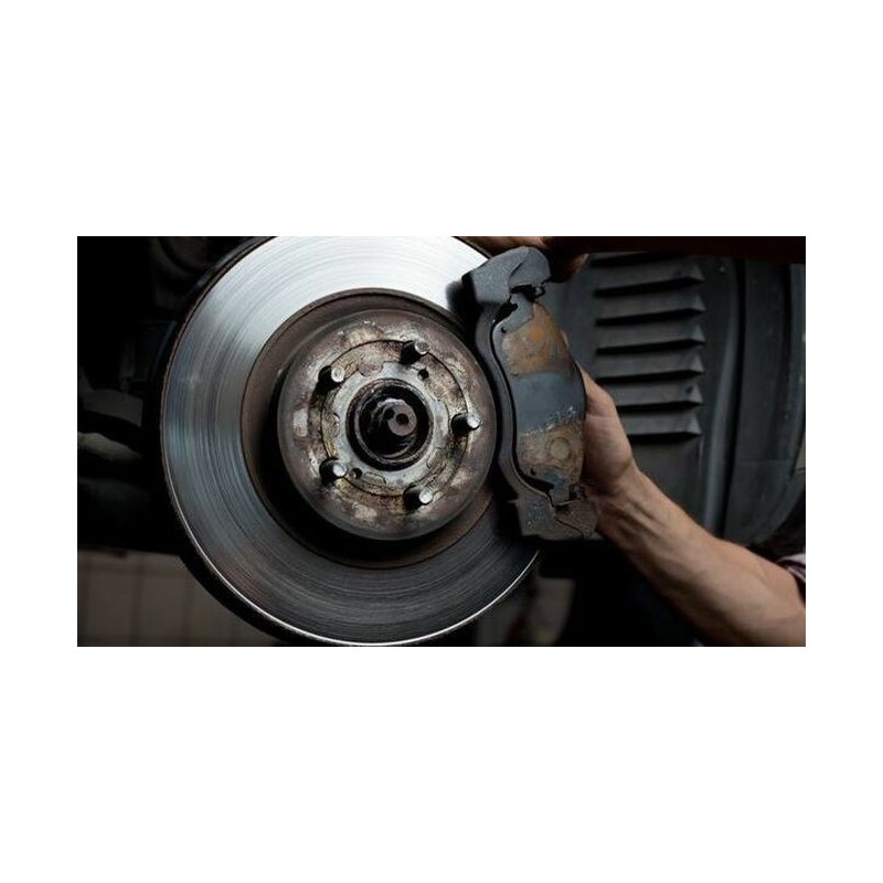 CAMBIO DE PASTILLAS Y DISCOS DE FRENO